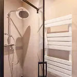 アパート Ereva Seaside 1 Bedroom Modern