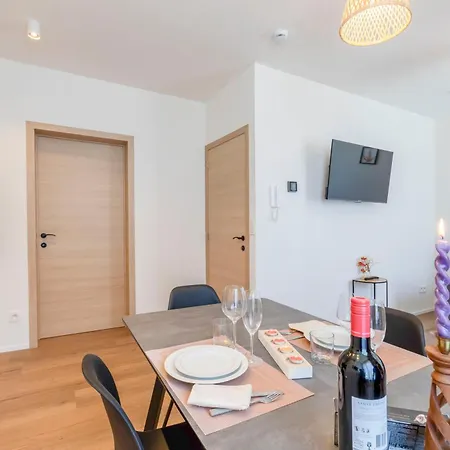 Ereva Seaside 1 Bedroom Modern Ostenda