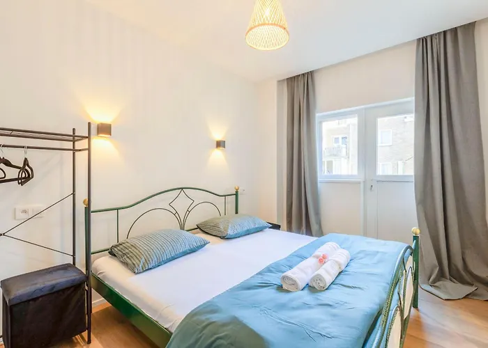 Ereva Seaside 1 Bedroom Modern Apartamento